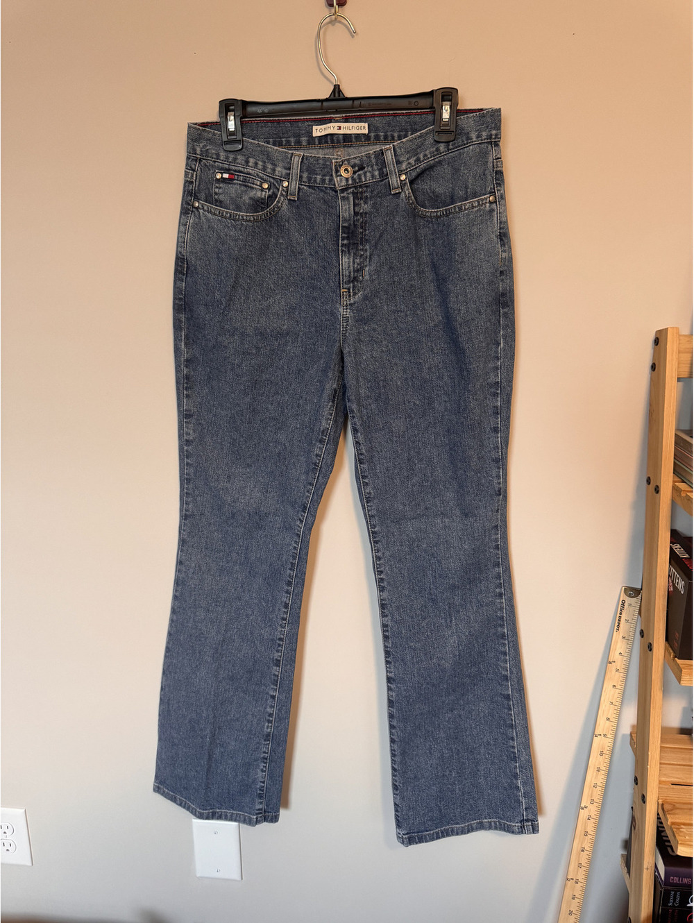 Vintage Tommy Hilfiger Bootcut Jeans Medium Wash Blue Denim Y2K 2005 Size 8